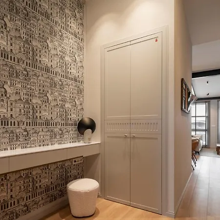 Housingcoruna Real58 *