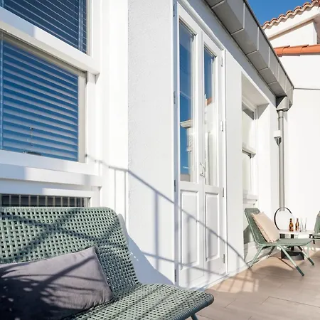 Housingcoruna Real58 *