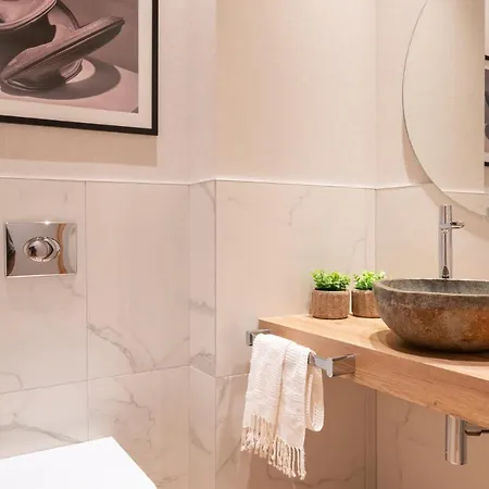 Housingcoruna Real58 A Coruna