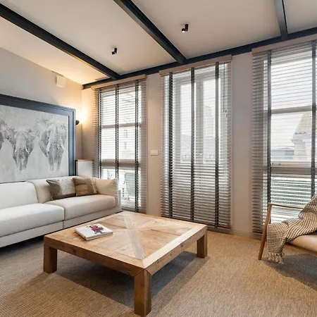 Housingcoruna Real58 A Coruna