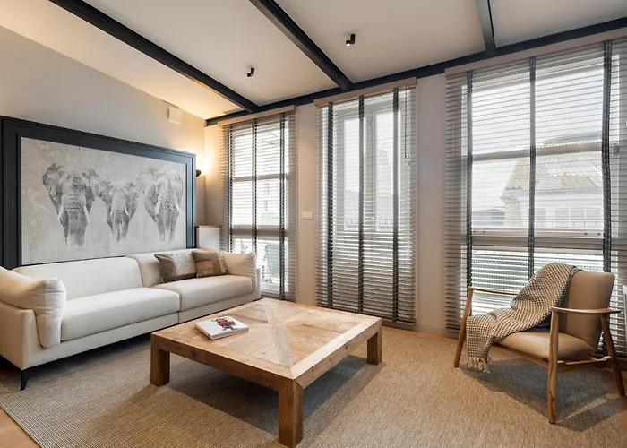 Housingcoruna Real58 A Coruna