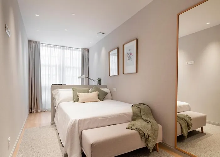 Apartment Housingcoruna Real58 *