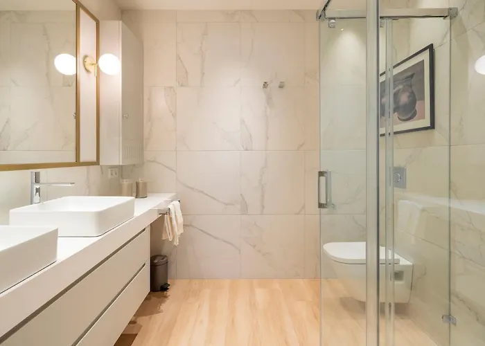 Housingcoruna Real58 * A Coruna