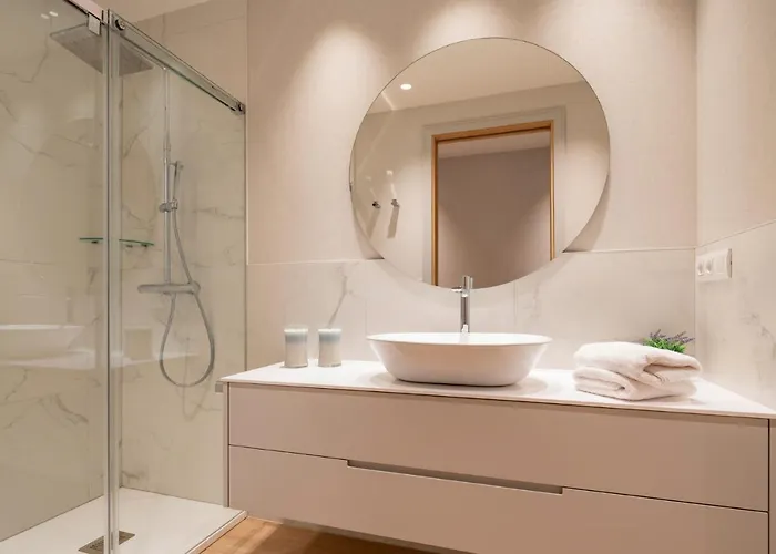 Housingcoruna Real58 *