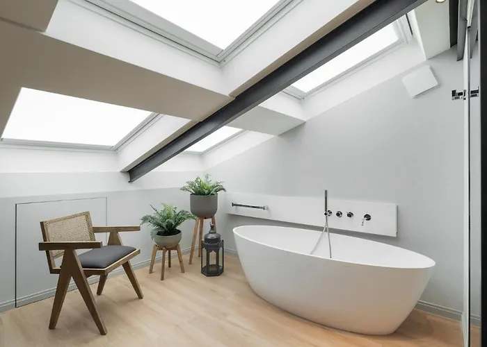 Apartment Housingcoruna Real58 *